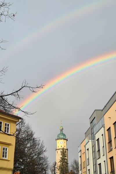 doppelter Regenbogen über dem Neideckturm in Arnstadt